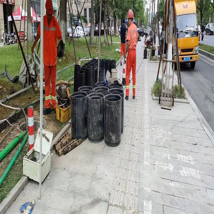 横栏管道短管置换修复